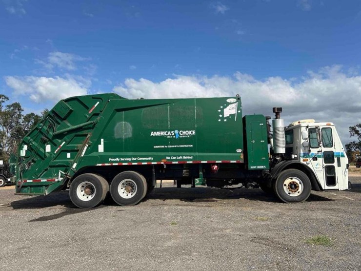 2013-mack-leu633-image-5