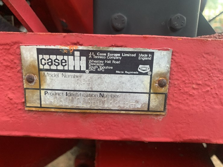case-ih-585-image-15