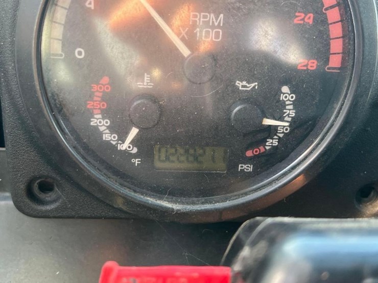 2014-mack-leu613-image-41