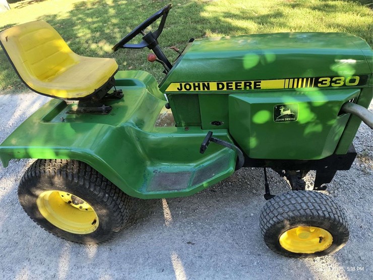 john-deere-330-image-5