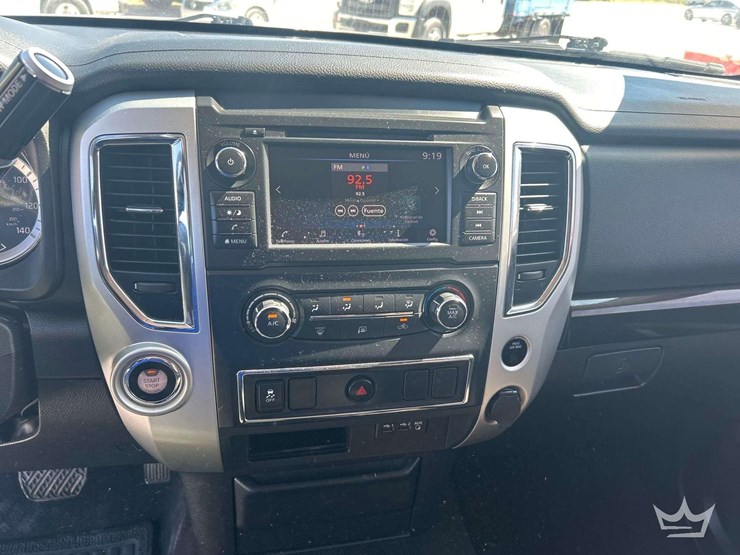 2019-nissan-titan-image-15