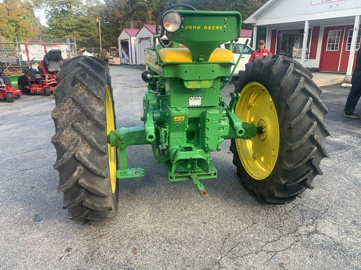 john-deere-520-image-5