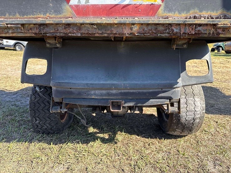 2004-e-z-go-workhorse-electric-utility-cart-image-9