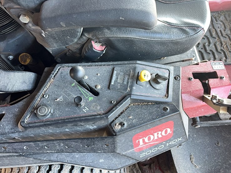 2000-hdx-toro-zero-turn-mower,-kawasaki-engine-image-6