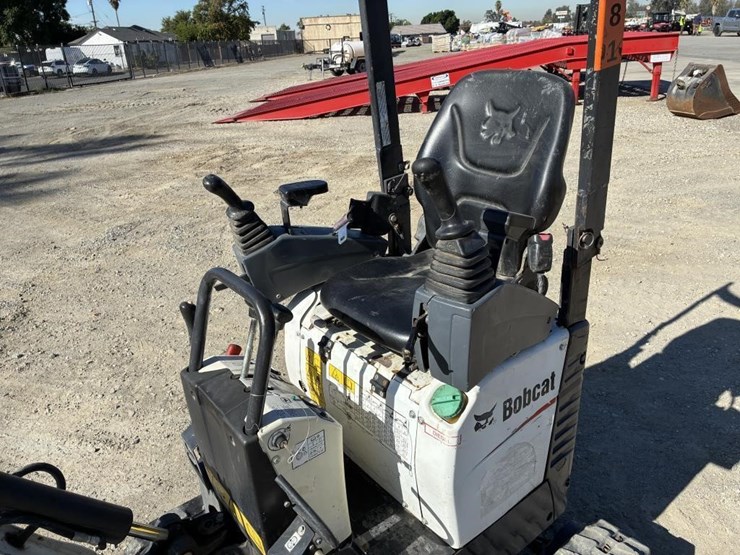 2019-bobcat-e10-image-21