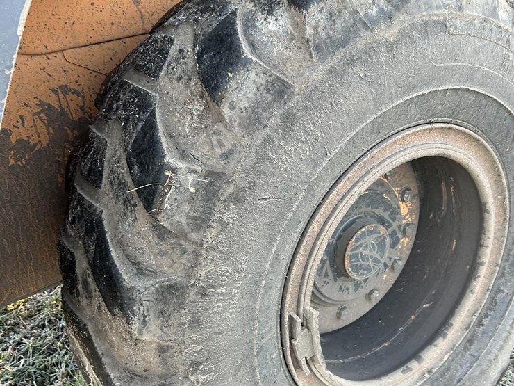 2014-case-721f-xr-image-46