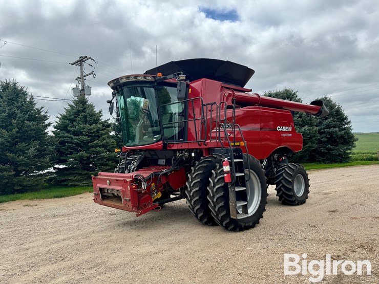 2020-case-ih-7150-image-1