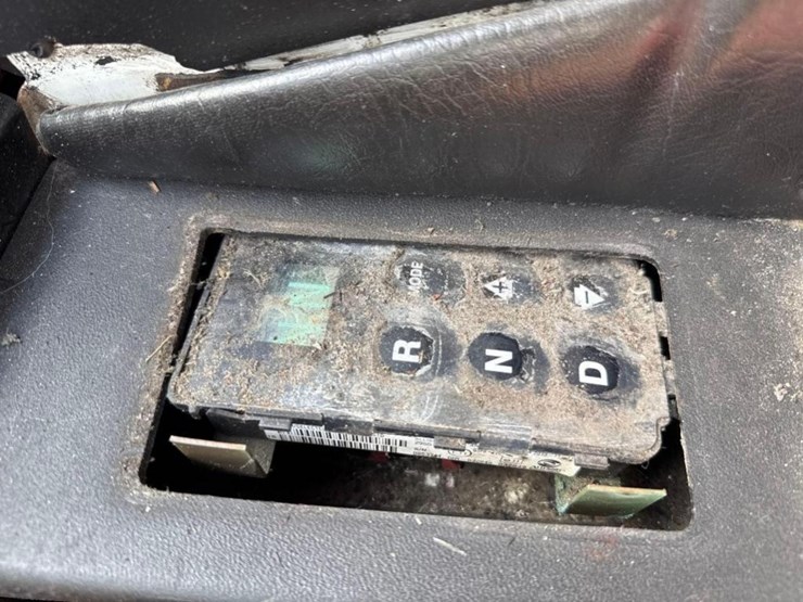 2015-mack-leu633-image-24