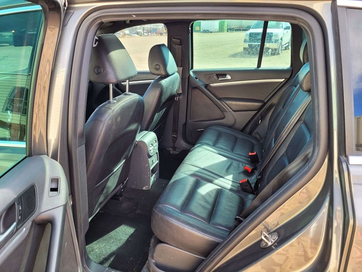 2015-volkswagen-tiguan-image-6