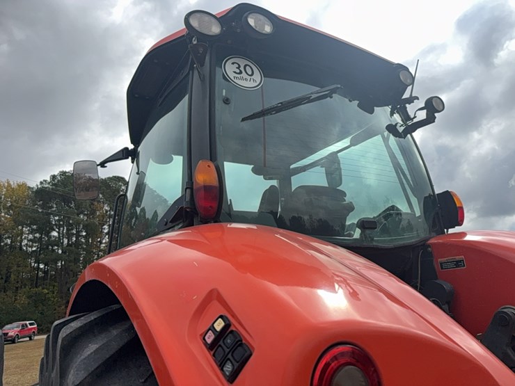 kubota-m7-172-premium-image-20