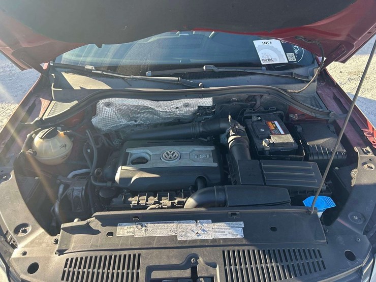 2012-volkswagen-tiguan-image-9