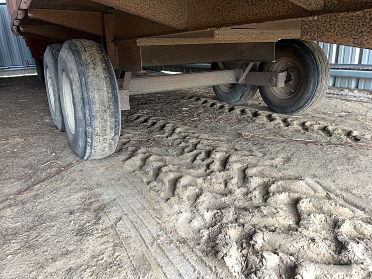 peanut-trailer,-tandem-axle-image-1