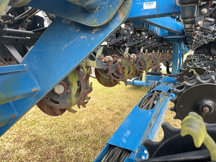 kinze-3660-image-60