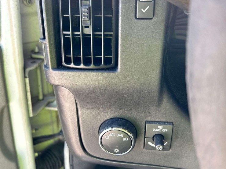 2012-gmc-3500-image-14