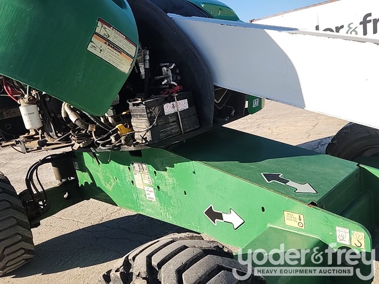 2014-jlg-400s-image-25