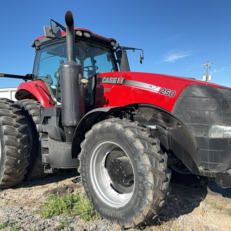2017 CASE IH MAGNUM 250