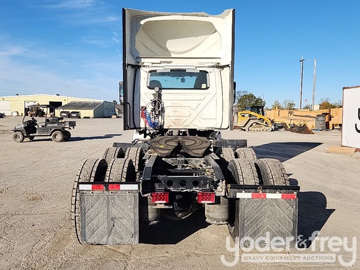 2021-international-rh613-image-4