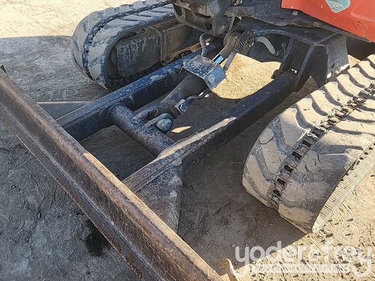 2017-kubota-kx033-4-image-8