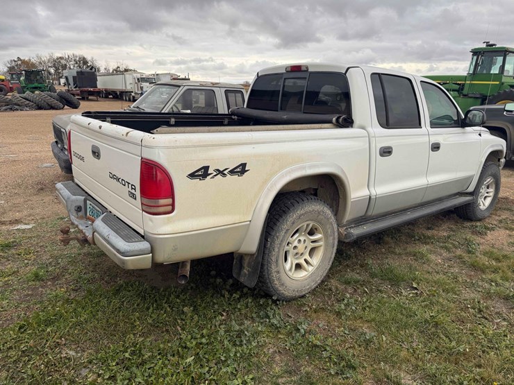 2004-dodge-dakota-image-4