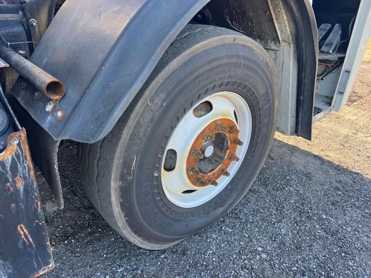 2014-mack-leu613-image-21