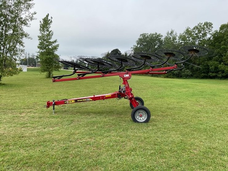 #26-•-2023-h-&-s-ar3212-hay-rake-image-8