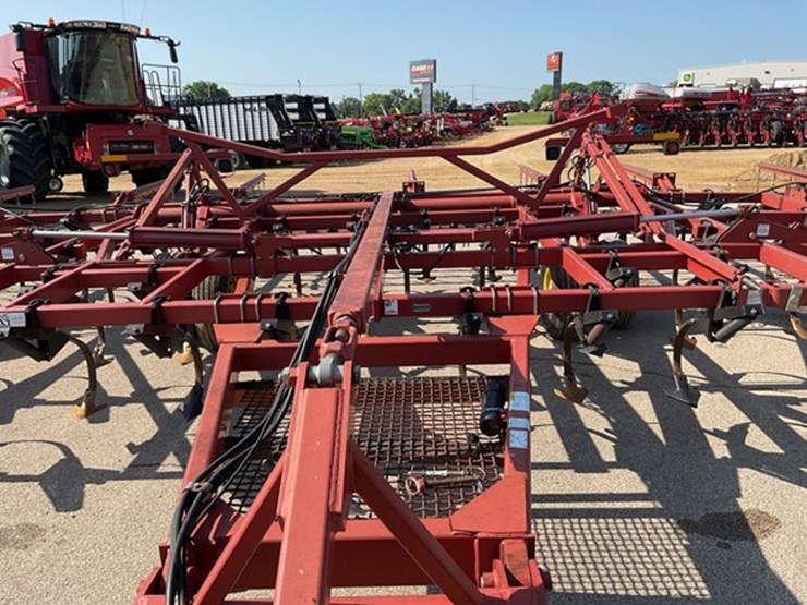 2005-sunflower-5035-32-image-15