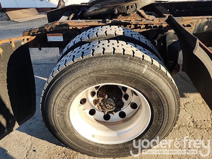 2017-freightliner-cascadia-image-9