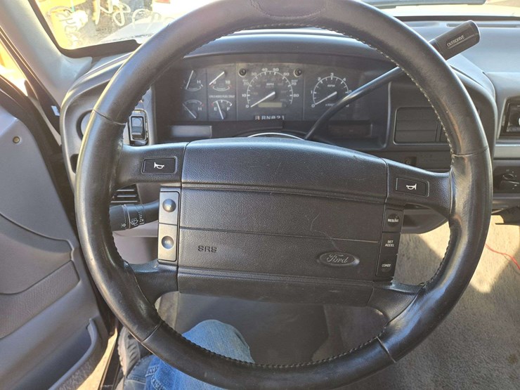 1994-ford-f150-xlt-image-14