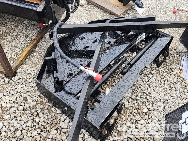 unused-2025-side-shift-forks-to-suit-skidsteer-image-2