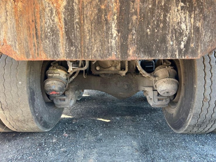 2015-mack-leu633-image-21