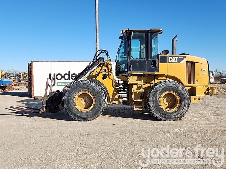 2009-caterpillar-930h-image-3