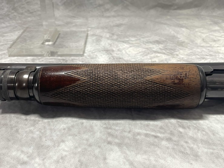 #7038-•-ithaca-model-37,-12-ga.-pump-action-shotgun,-sn:-26995,-(neenah,-wi)-image-27