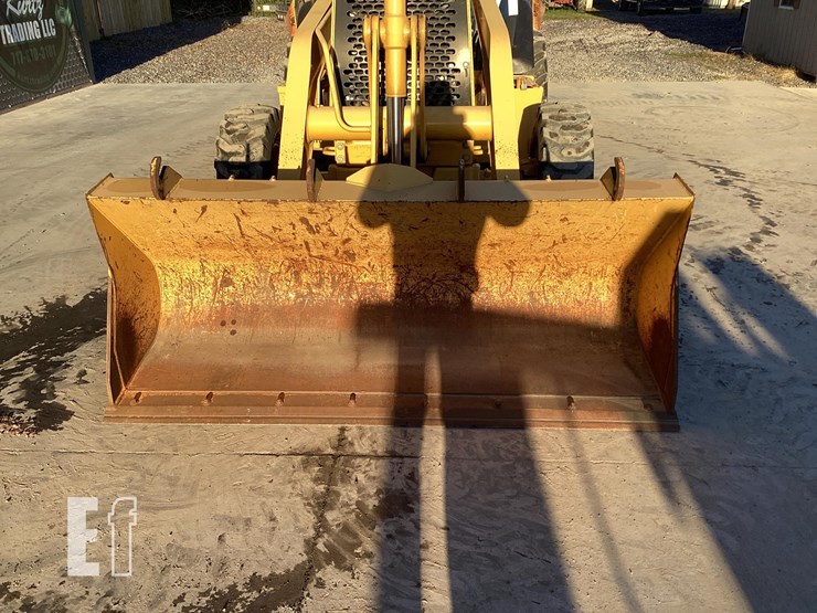 2000-deere-310se-image-9