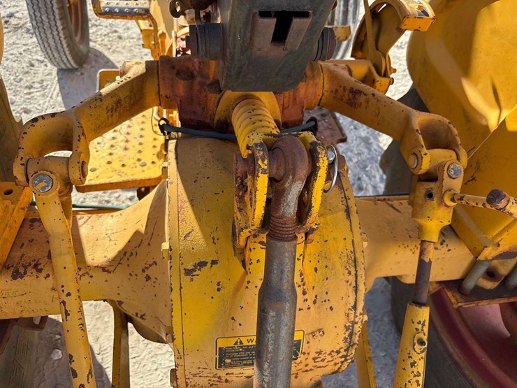 ford-tractor-image-9