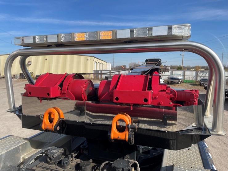 #3824-•-2019-peterbilt-heavy-rotator-(has-mn-title-in-delay,-may-take-6-8-weeks)-image-7