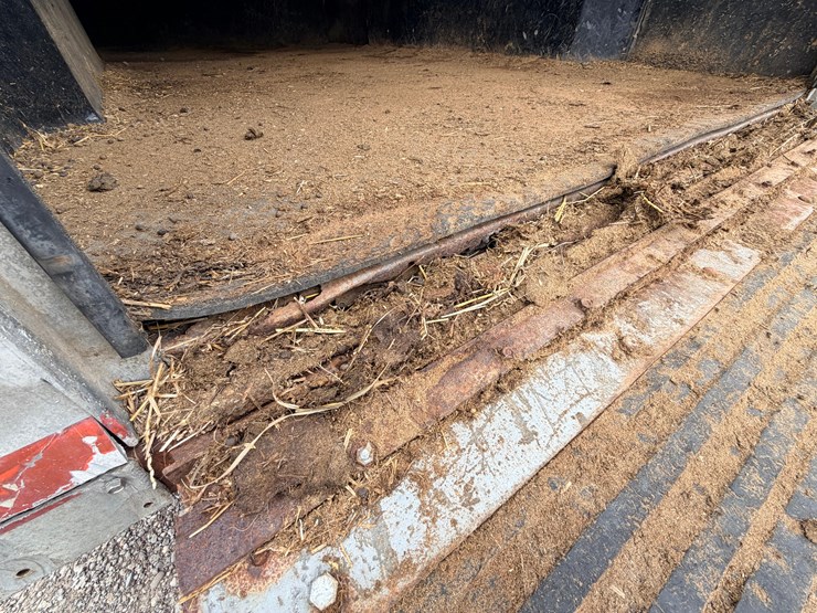 #2153-•-s&s-gooseneck-horse-trailer-image-19