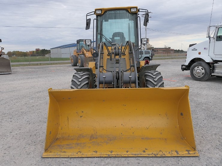 2012-deere-324j-image-6