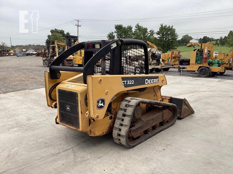 2005-deere-ct322-image-4