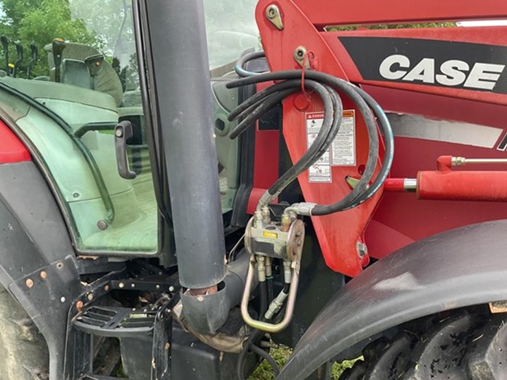 2006-case-ih-mxu135-image-12