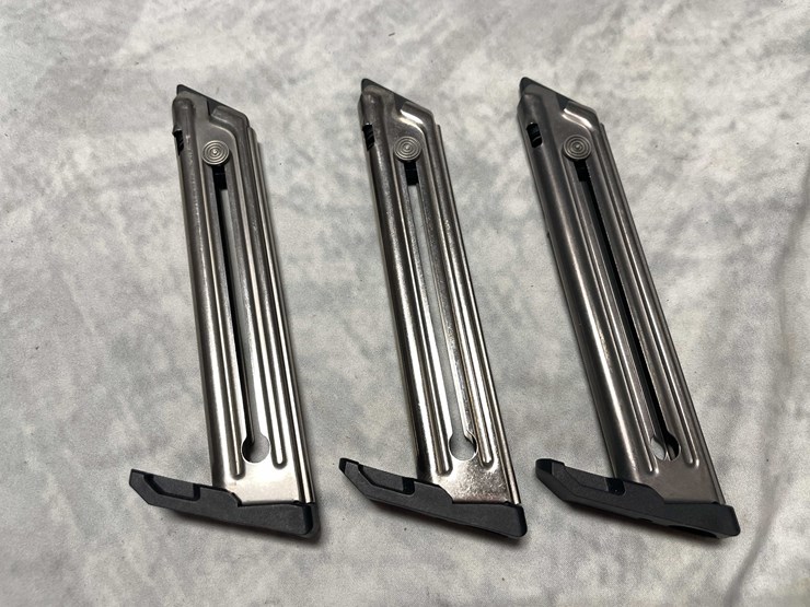 #5187-•-ruger-mark-4-22/45,-22-lr-semi-auto-pistol,-sn:-500228805,-(neenah,-wi)-image-26