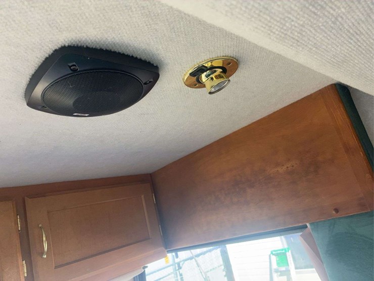 1997-chevrolet-p30-image-81