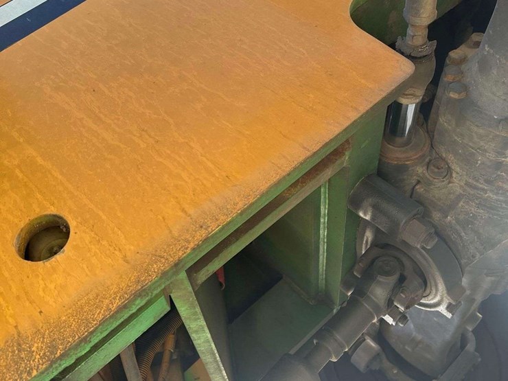 2013-sky-trak-6042-image-15