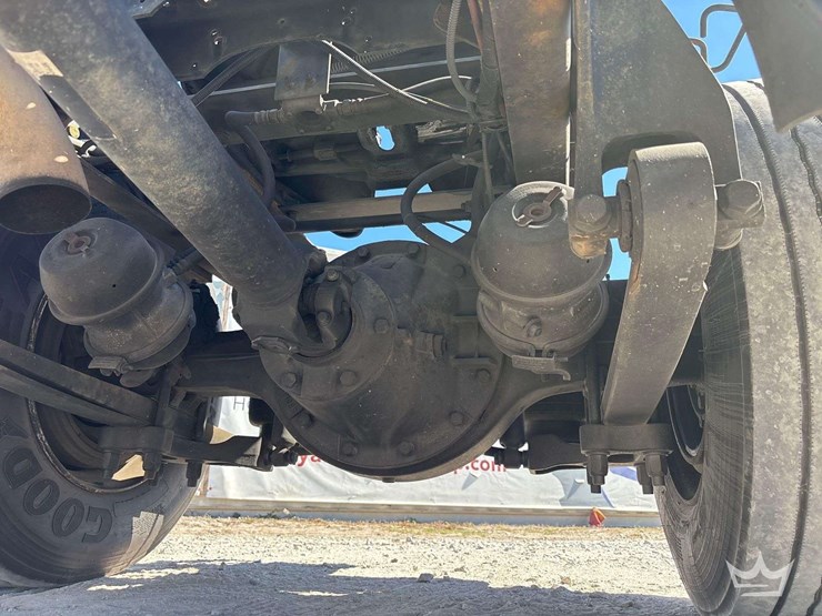 2006-international-durastar-4300-image-28