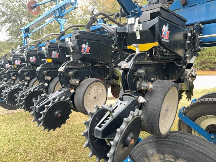 kinze-3660-image-27