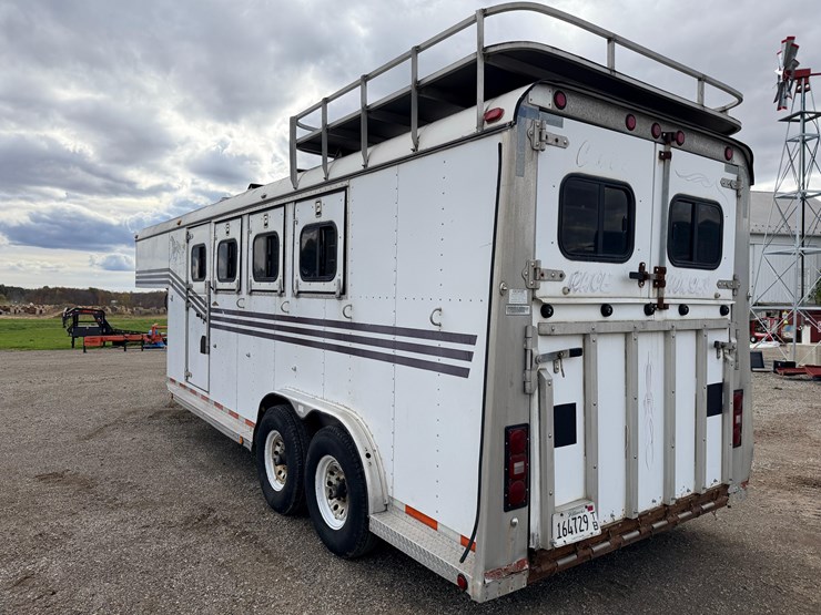 #2153-•-s&s-gooseneck-horse-trailer-image-5