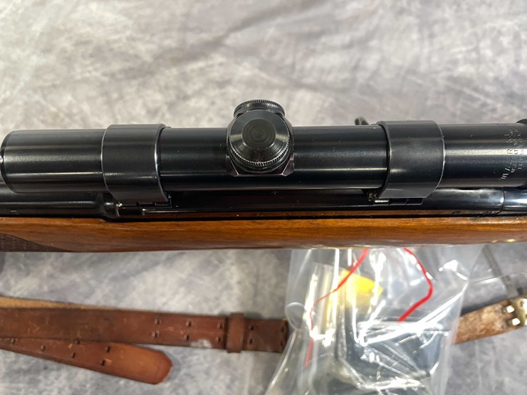 #8075-•-winchester-model-100,-.284-win-semi-auto-rifle,-sn:-63707,-(neenah,-wi)-image-17