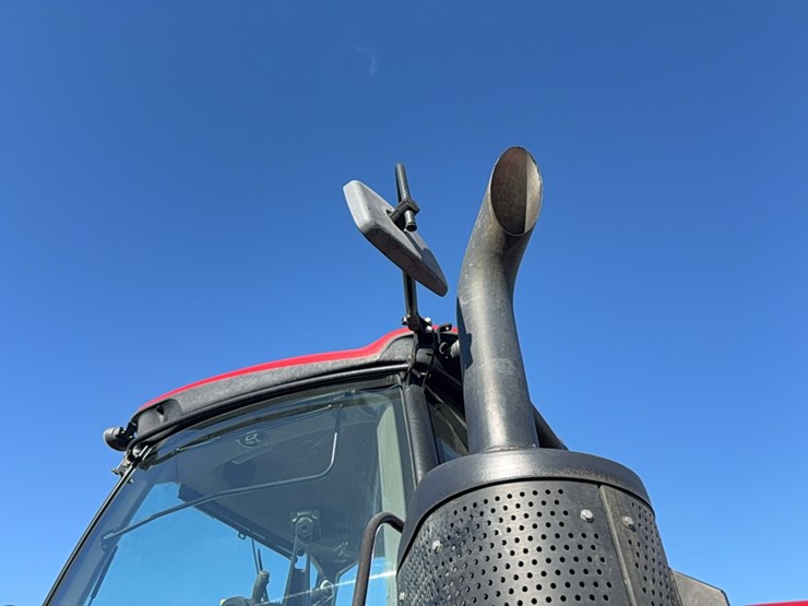 2017-case-ih-magnum-250-image-82