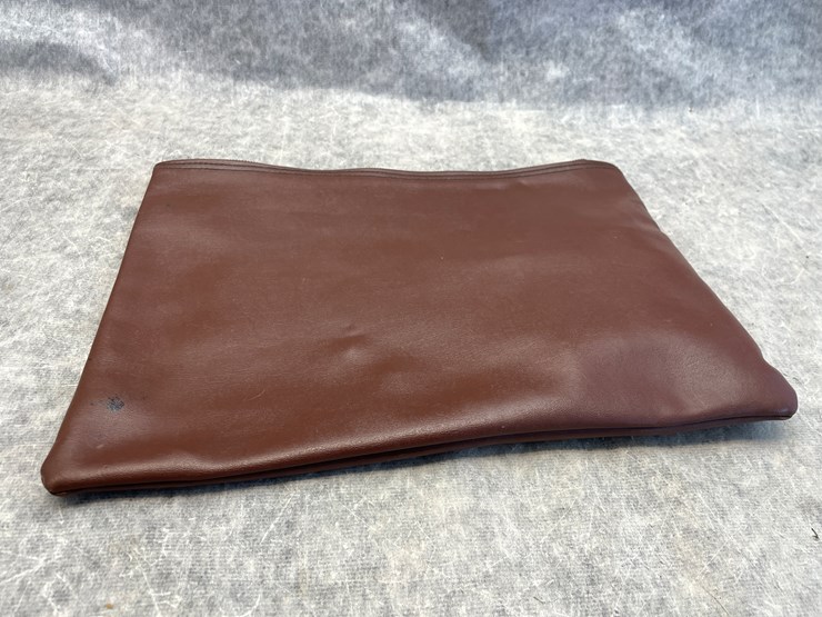 #4511-•-h-&-r-922,-22-lr-revolver,-sn:157070-(princeton,-mn)-image-12