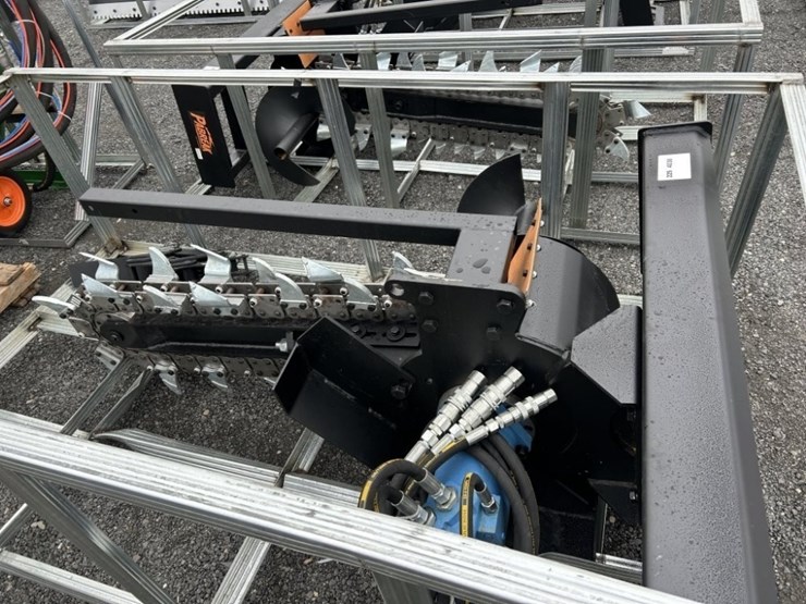 2025-pabreak-tcr380-trencher-image-3