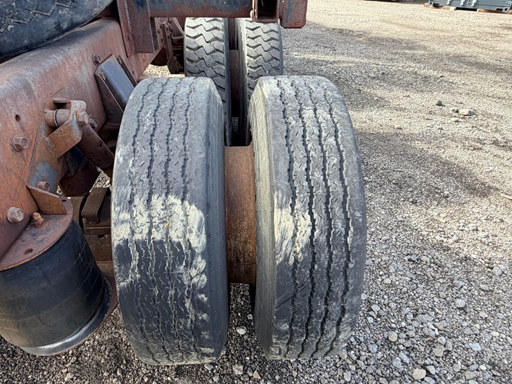 1977-autocar-c9364b-image-22